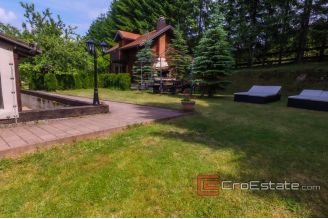 16 2025 43 Plitvice house swimming pool for sale