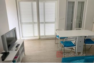 007 2016 379 island solta one bedroom apartment for sale
