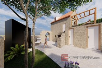 17 4932 30 Solta house swimmingpool for sale