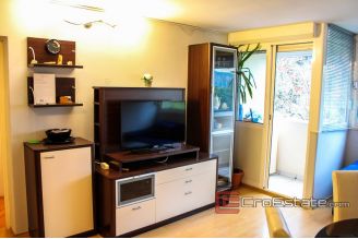 07 2018 130 Split apartment for sale