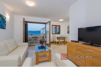 19 4931 30 Ciovo house sea view swimmingpool for sale