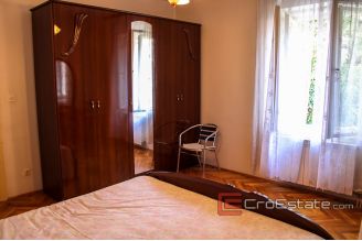 11 2024 69 Split house for sale