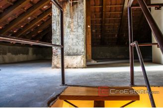 11 2024 69 Split house for sale