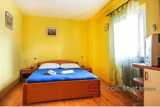 16 4926 30 Murter house sea view for sale