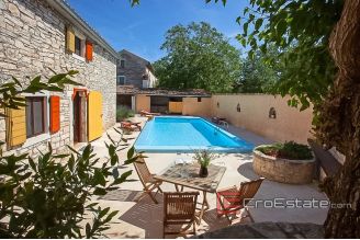 19 4927 30 Istra stone house swimming pool for sale
