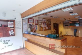 06 2019 96 Split business for sale