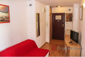 11 2018 127 Split apartment for sale