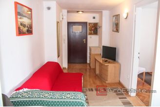 11 2018 127 Split apartment for sale