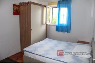 11 2018 127 Split apartment for sale