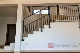 019 2022 149 Brac villa first row to the sea for sale