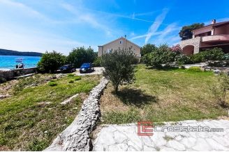 15 2016 358 Sibenik sea front house for sale