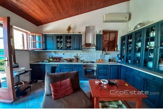 15 2016 358 Sibenik sea front house for sale