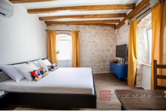 020 2022 181 trogir ciovo renovated stone house for sale