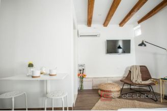 020 2022 181 trogir ciovo renovated stone house for sale