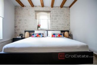 020 2022 181 trogir ciovo renovated stone house for sale