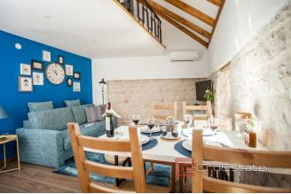 020 2022 181 trogir ciovo renovated stone house for sale