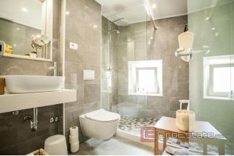 020 2022 181 trogir ciovo renovated stone house for sale