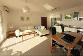 015 2016 362 island ciovo apartment with sea view for sale