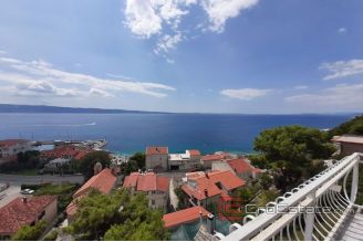 017 2016 363 near omis two floors with sea view for sale