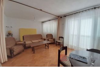 017 2016 363 near omis two floors with sea view for sale