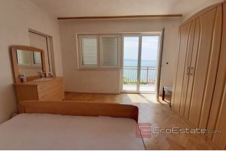 017 2016 363 near omis two floors with sea view for sale