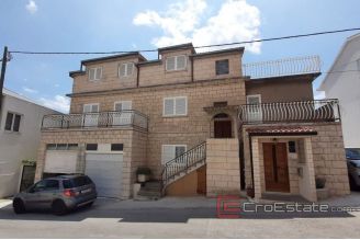017 2016 363 near omis two floors with sea view for sale