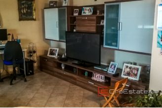 07 4906 30 Pakostane house for sale