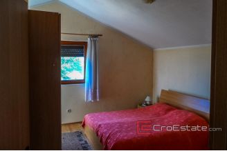 07 4906 30 Pakostane house for sale