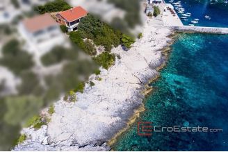 08 2013 60 Korcula unfinished house seafront for sale