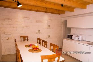 17 2013 86 Omis stone house seafront fors sale