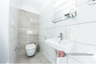 17 2013 86 Omis stone house seafront fors sale