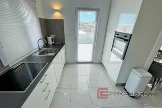 016 2021 206 Beautifully decorated villa with sea view Ciovo for sale