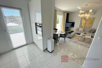 016 2021 206 Beautifully decorated villa with sea view Ciovo for sale