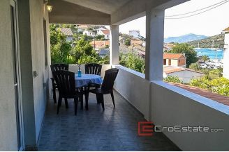 18 4912 30 Iz house sea view for sale