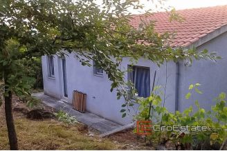 18 4912 30 Iz house sea view for sale