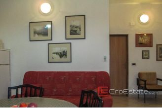 18 4912 30 Iz house sea view for sale