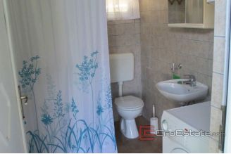 18 4912 30 Iz house sea view for sale