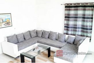 14 4910 30 Solta house sea view for sale