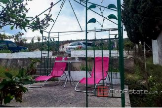 14 4910 30 Solta house sea view for sale