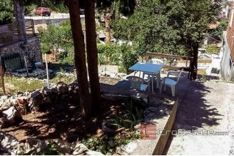 14 4910 30 Solta house sea view for sale