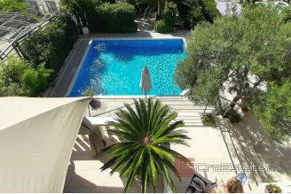 020 2016 366 makarska house with swimming pool for sale
