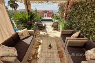 020 2016 366 makarska house with swimming pool for sale