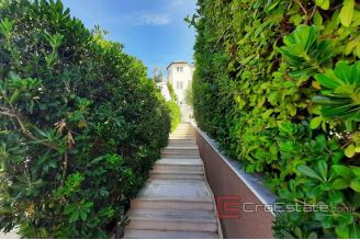 020 2016 366 makarska house with swimming pool for sale