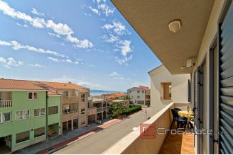 15 4915 30 Makarska apartment sea view for sale