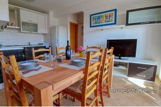 15 4915 30 Makarska apartment sea view for sale