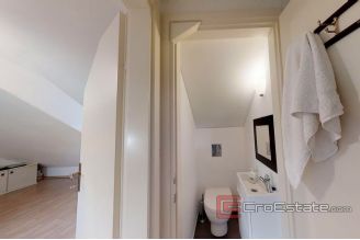018 2018 124 split center two bedroom apartment for sale