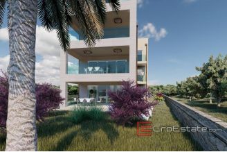 09 2021 210 Sibenik house sea front for sale