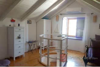 016 4921 30 island hvar stone house for sale