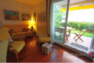 017 2019 93 two bedrooms apartment with garden for sale