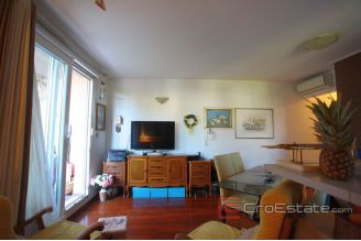 017 2019 93 two bedrooms apartment with garden for sale